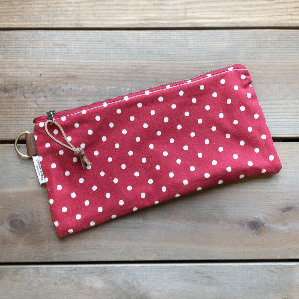 EVELETH - Zip Pouch - Red Dots